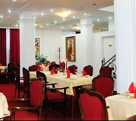 Victoria Hotel 4*